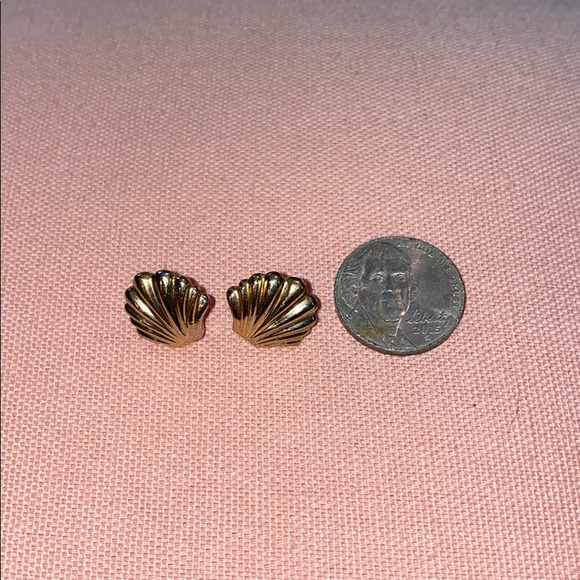 Faux Gold Seashell Studs - Picture 2 of 7
